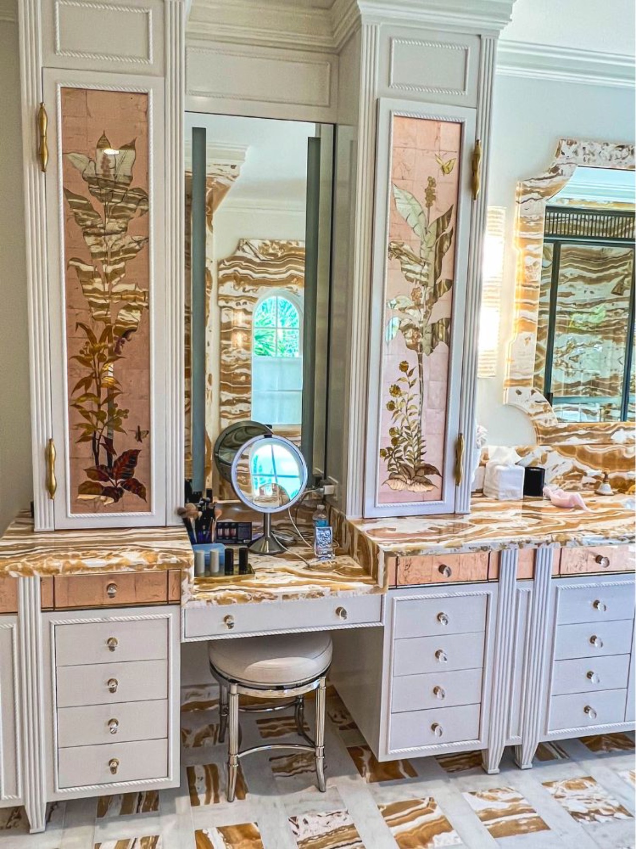 Verre Églomisé — reverse-gilded glass by Kim Delaney, Delaney Fine Finishes